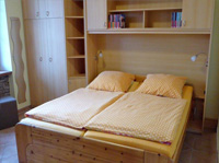 Schlafzimmer der Ferienwohnung Artlenburg Fewo Artlenburg mit Elbblick